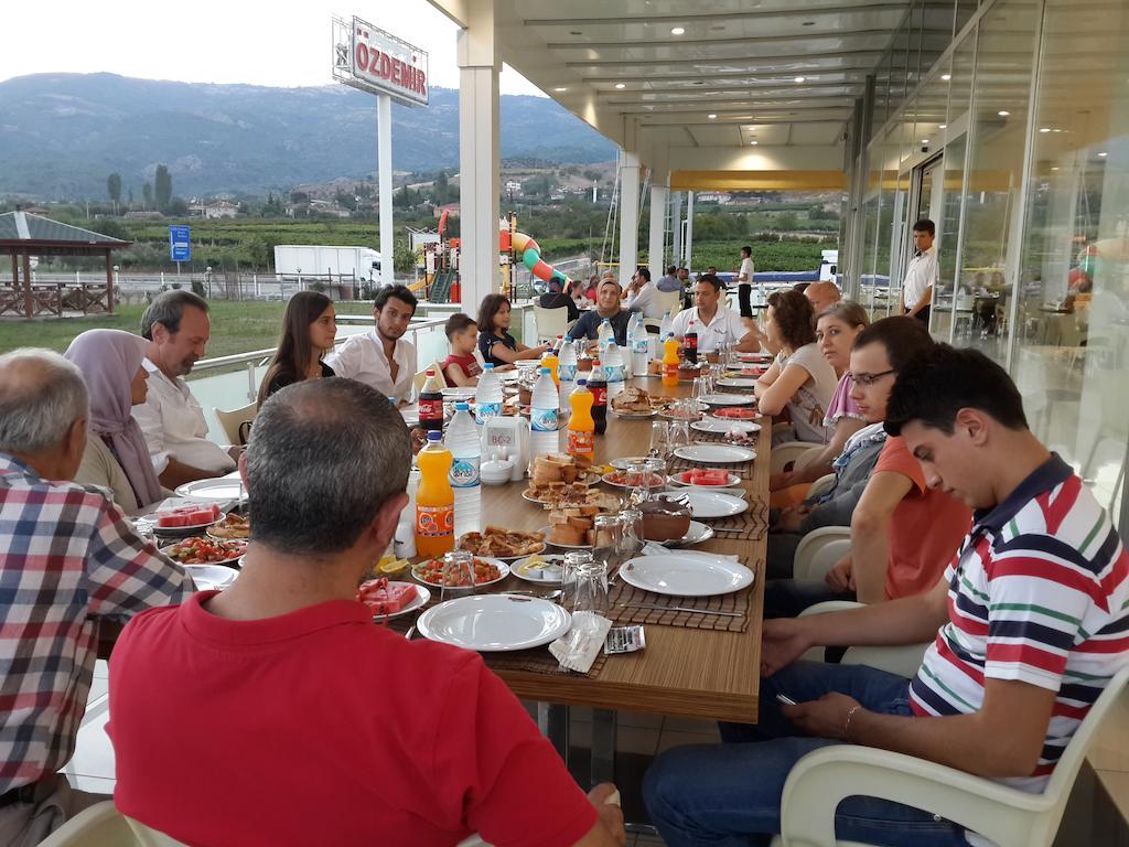 Ozdemir Hotel Pamukova Buitenkant foto