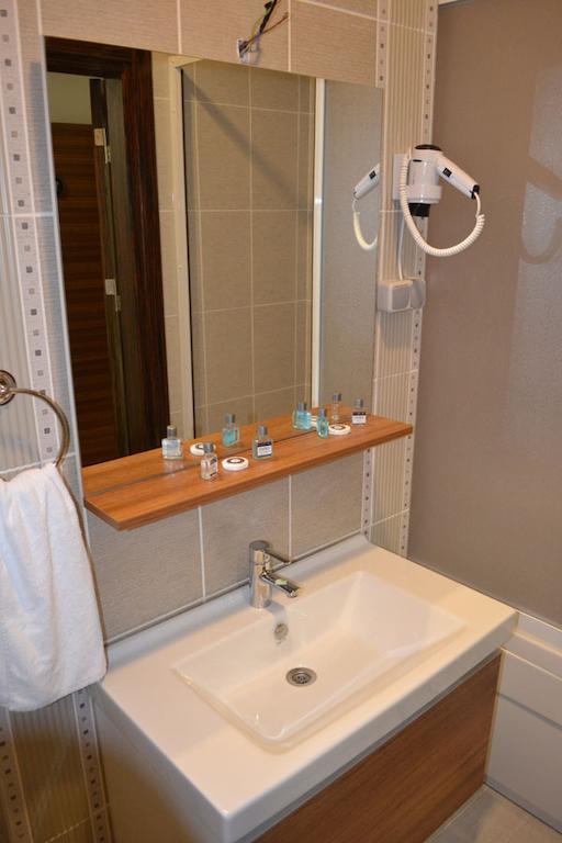 Ozdemir Hotel Pamukova Buitenkant foto